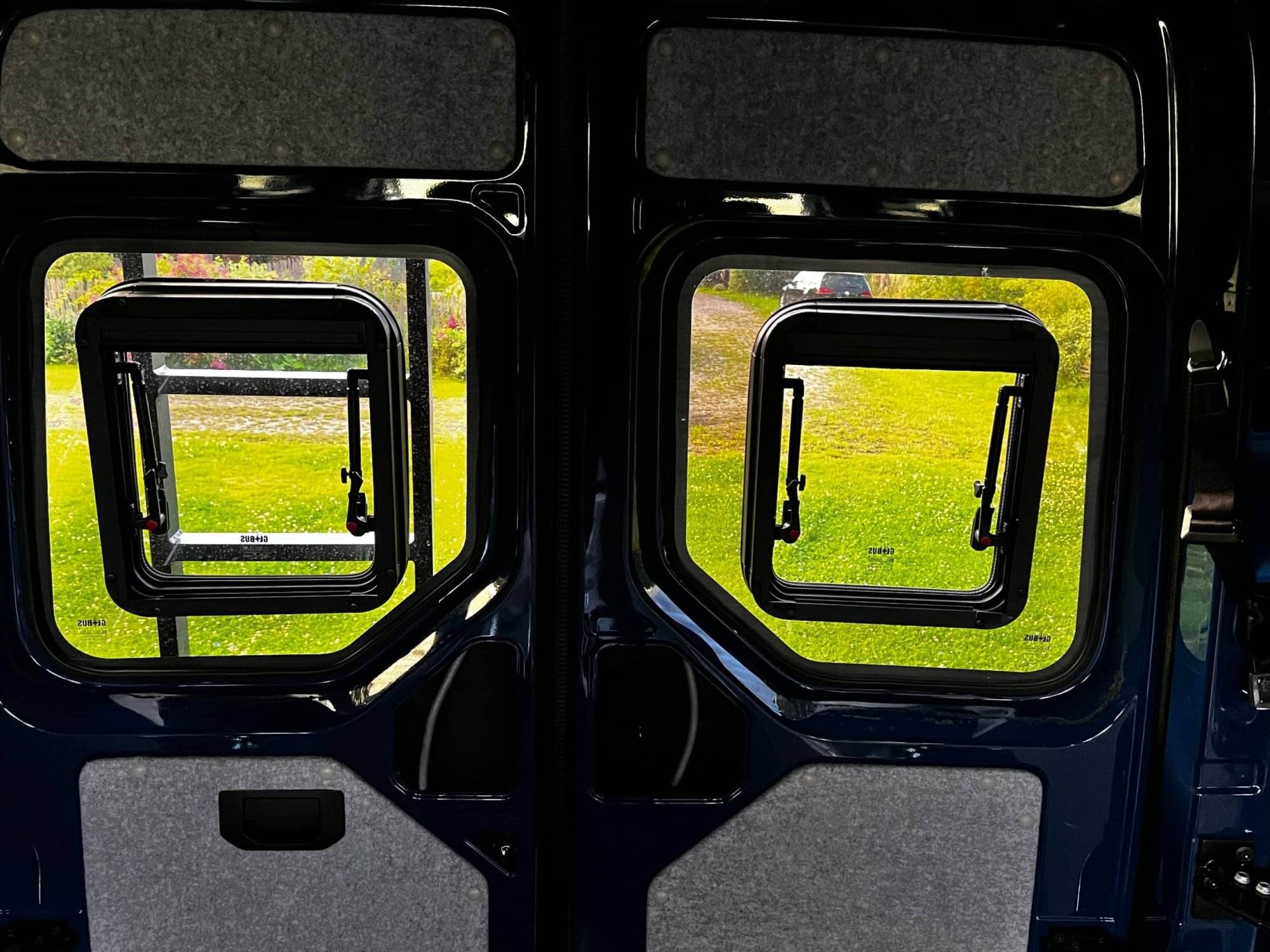 Ausstellfenster Crater Heck Ausstellfenster Crater Heck