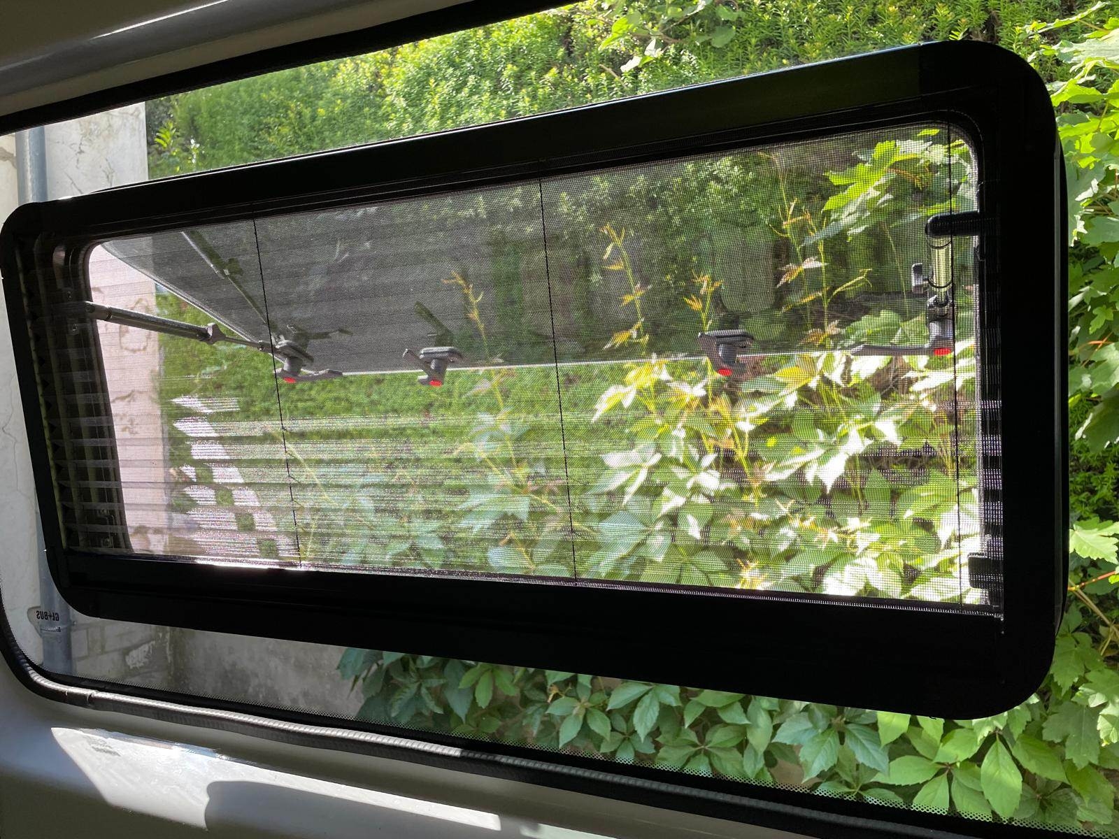 Ausstellfenster Ducato innen Ausstellfenster Ducato innen